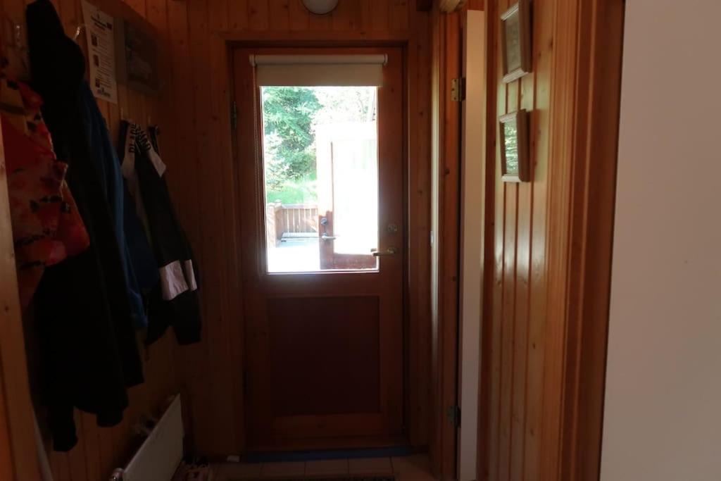 Cottage With Hot Tub In Beautiful SurroundingsHroarsstathir エクステリア 写真